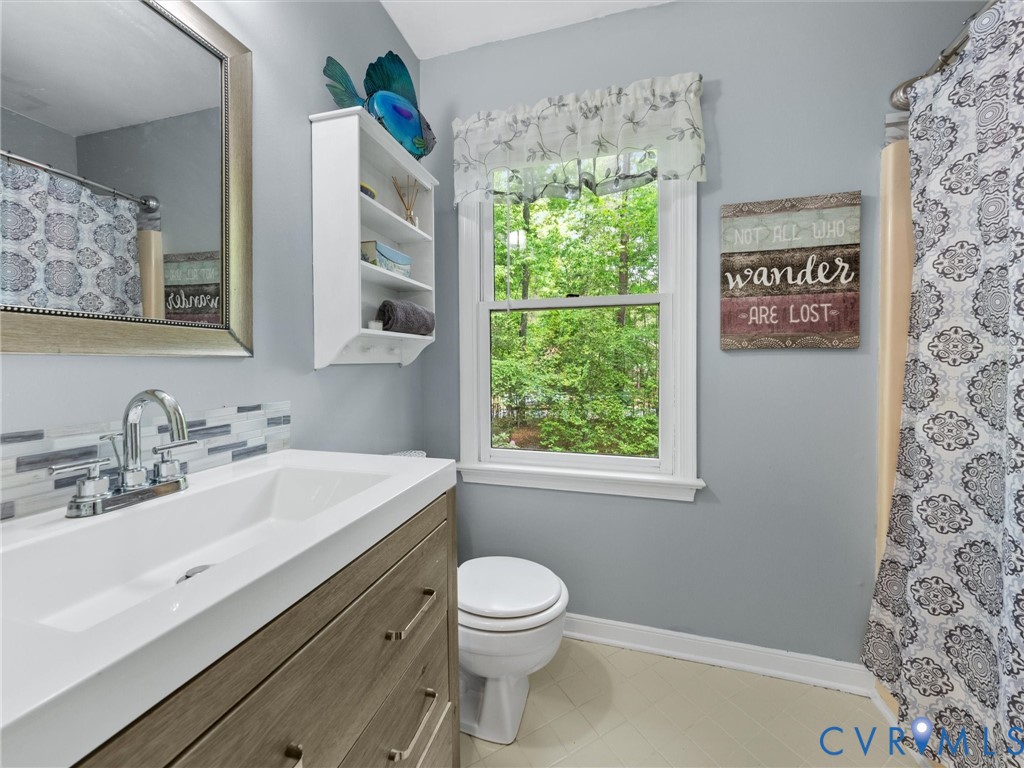 2741 Ridgeview Road Powhatan, VA 23139 - Photo 43 of 50 NEW HALL BATH