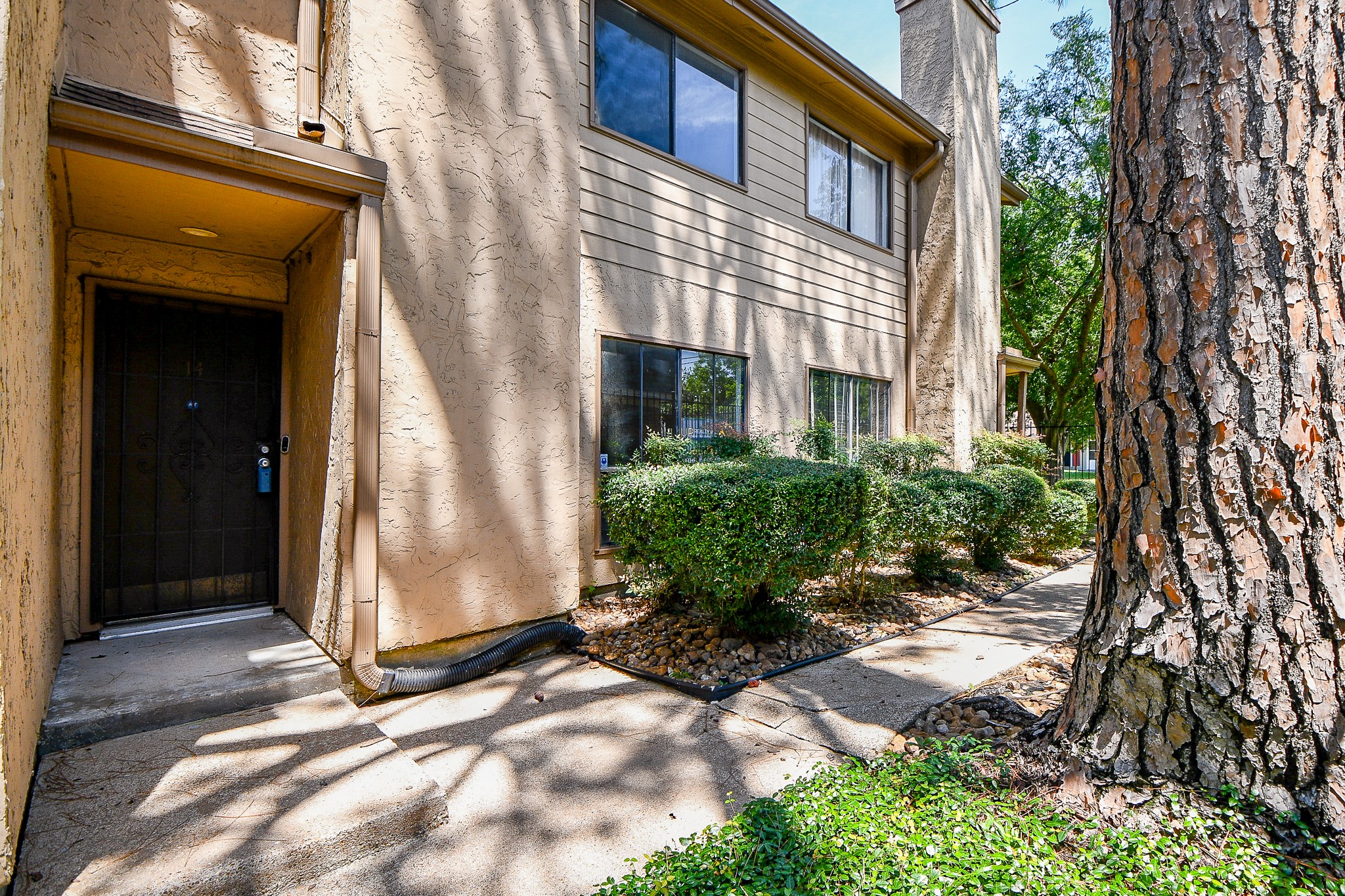 5001 Lamonte Lane, Unit 14 Houston, TX 77092 - Photo 1 of 32