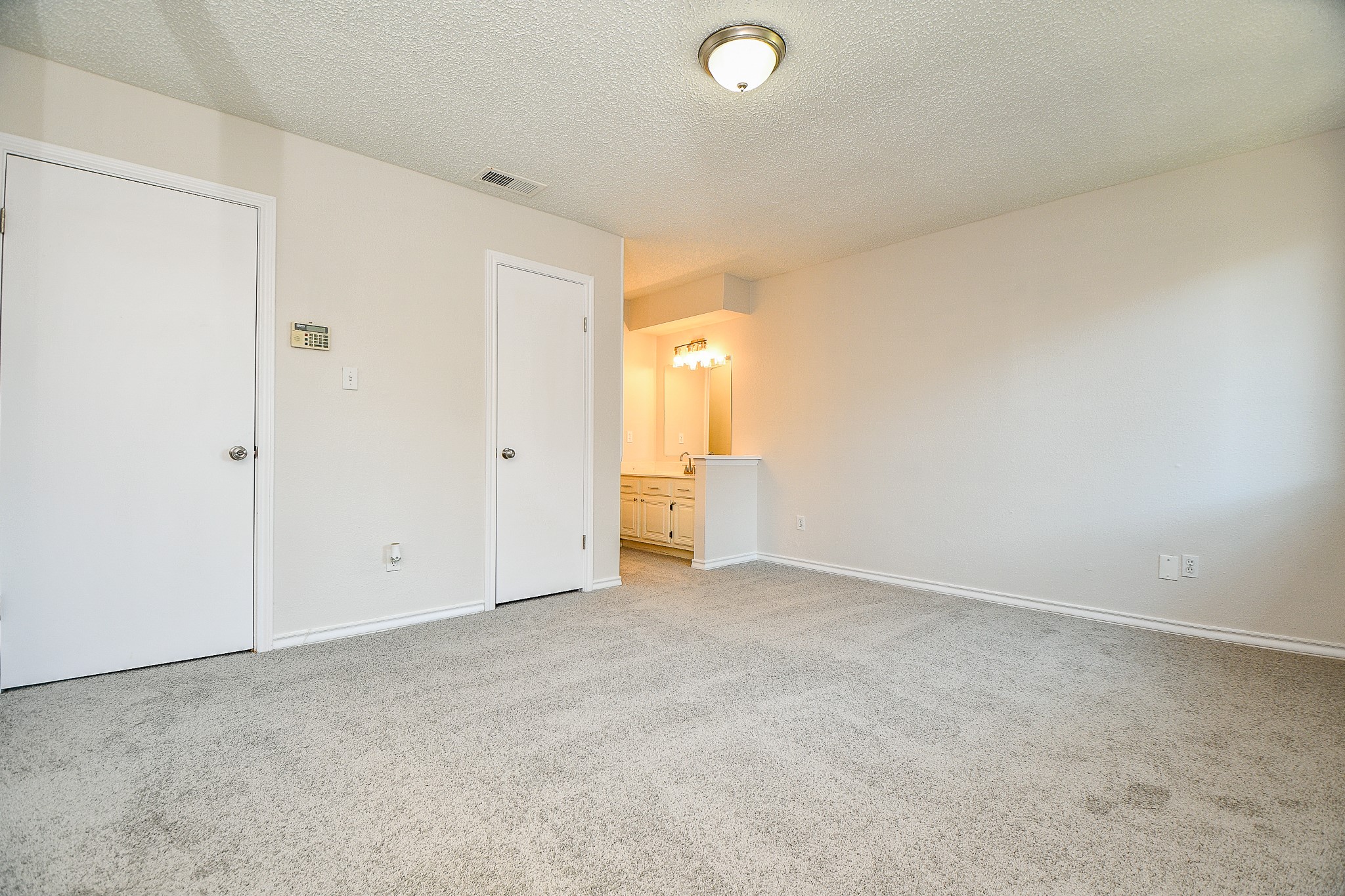 5001 Lamonte Lane, Unit 14 Houston, TX 77092 - Photo 21 of 32