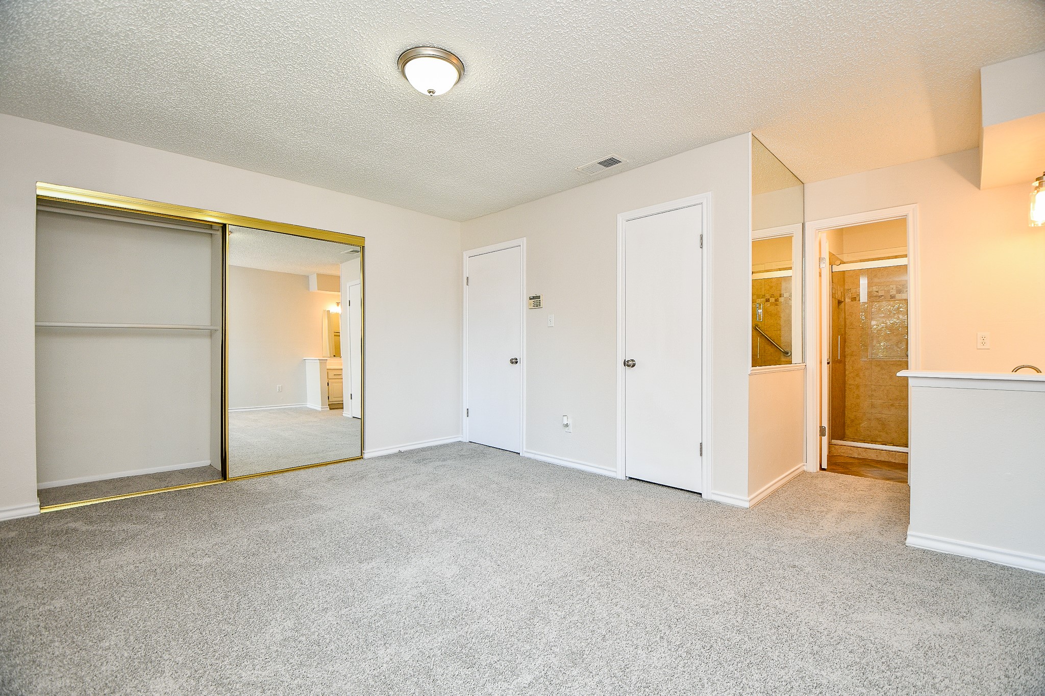 5001 Lamonte Lane, Unit 14 Houston, TX 77092 - Photo 24 of 32