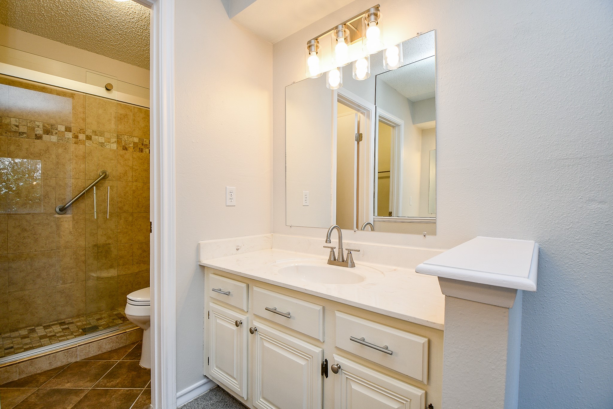5001 Lamonte Lane, Unit 14 Houston, TX 77092 - Photo 25 of 32