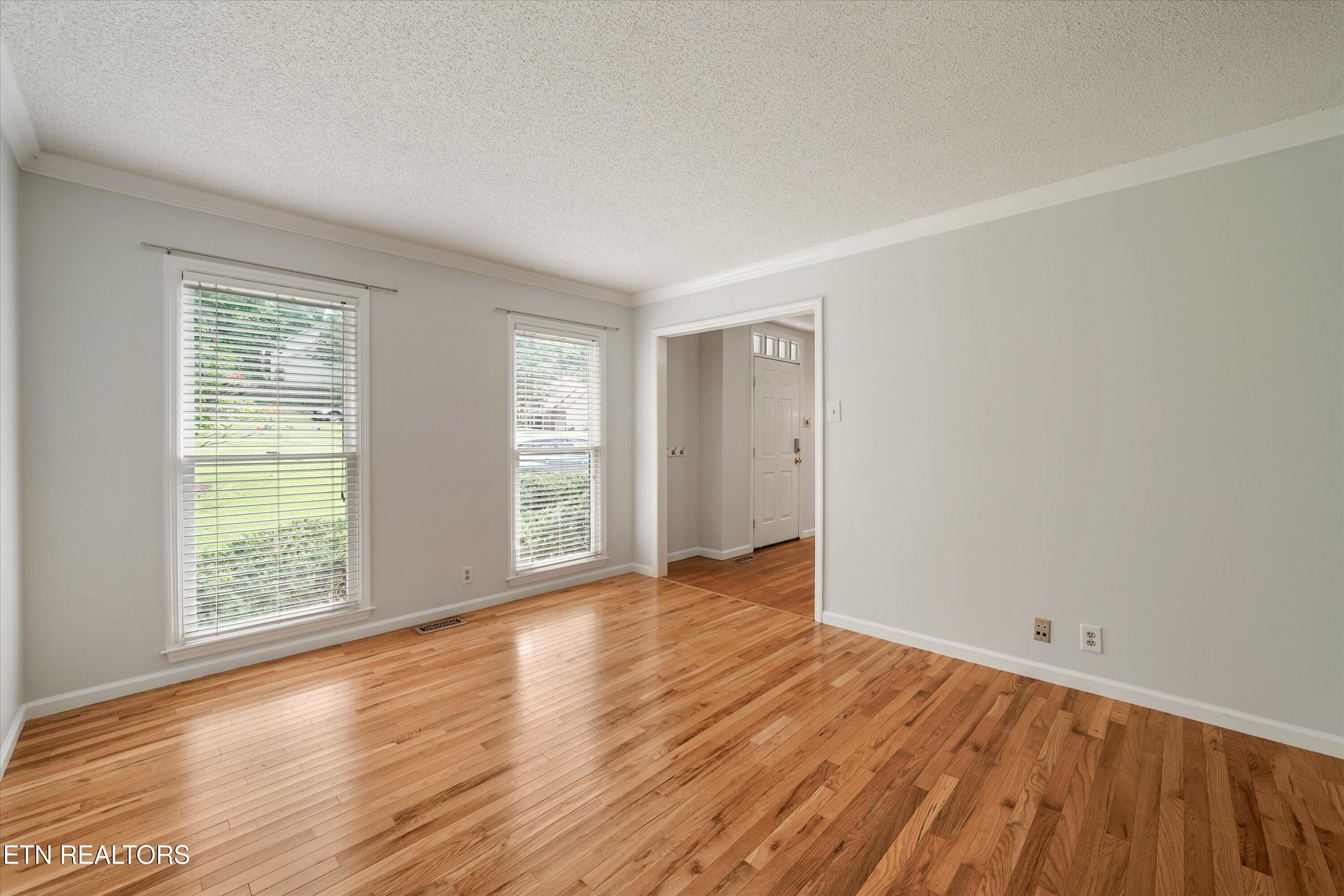 8621 Nubbin Ridge Road Knoxville, TN 37923 - Photo 8 of 40 11-8621 Nubbin Ridge Rd25