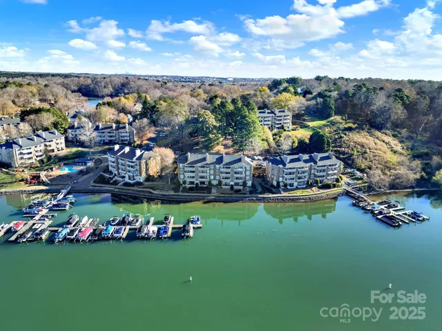 $460,000 | 7340 Lakefront Drive, Unit 12, Charlotte, NC 28278