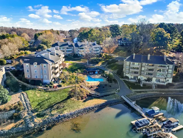 $460,000 | 7340 Lakefront Drive, Unit 12, Charlotte, NC 28278