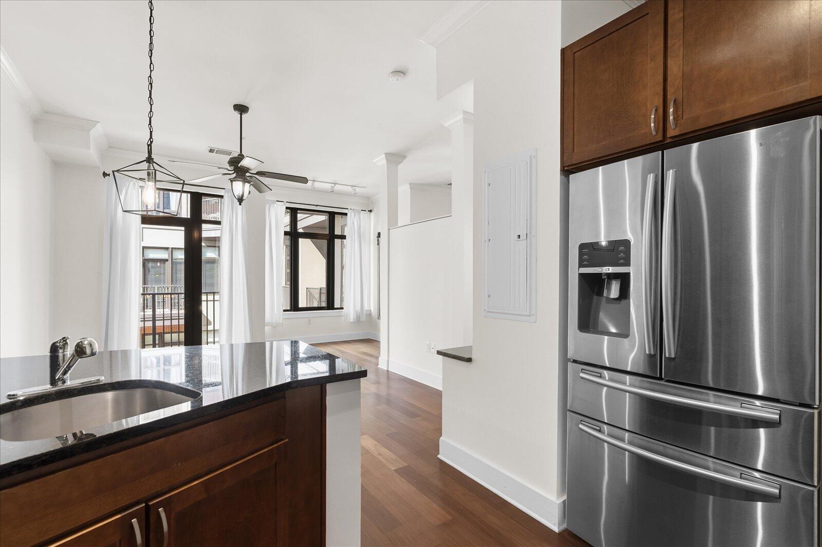 129 Walnut Street, Unit 212 Chattanooga, TN 37403 - Photo 4 of 25 05-129 Walnut St #212-5