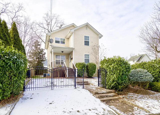 $699,900 | 14 Amherst Street, Highland Park, NJ 08904