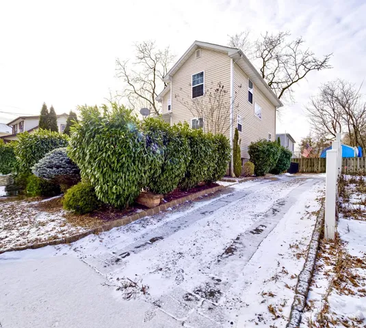 $699,900 | 14 Amherst Street, Highland Park, NJ 08904