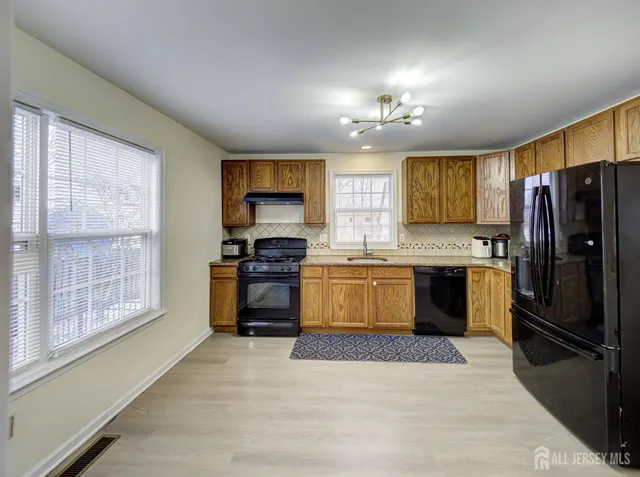 $699,900 | 14 Amherst Street, Highland Park, NJ 08904