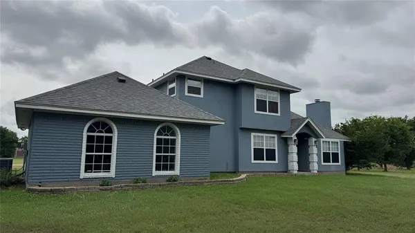$2,200 | 7942 Chisum Road, Sanger, TX 76266