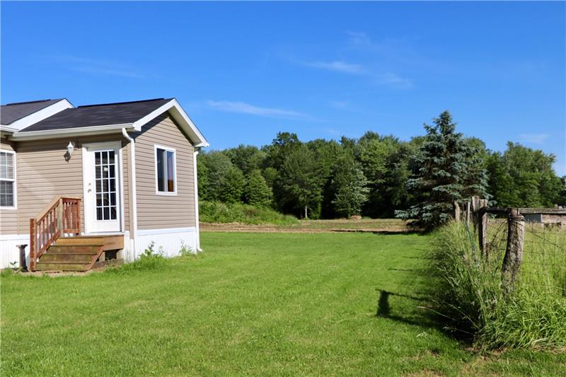 1082 South Lake Road Mercer, PA 16137 - Photo 16 of 25