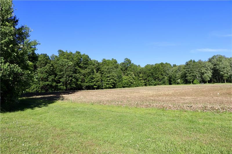 1082 South Lake Road Mercer, PA 16137 - Photo 17 of 25