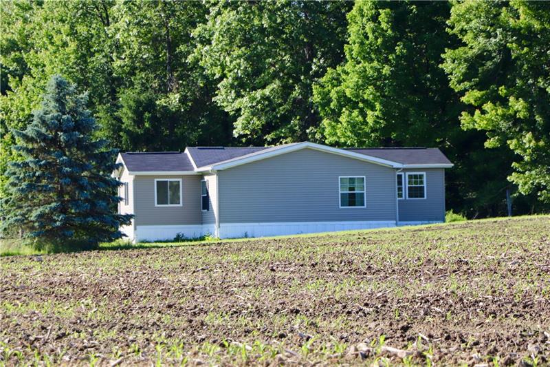 1082 South Lake Road Mercer, PA 16137 - Photo 3 of 25