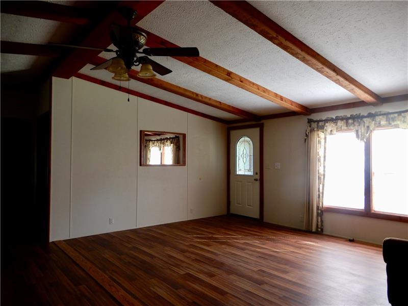 1082 South Lake Road Mercer, PA 16137 - Photo 9 of 25
