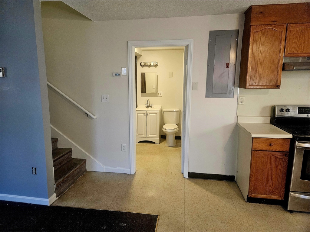 88 Albert Avenue, Unit 2 Springfield, MA 01151 - Photo 6 of 17