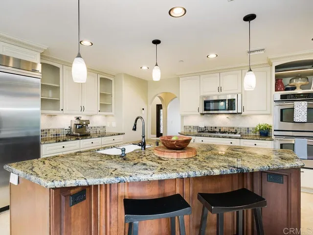 $1,650,000 | 3347 Yucca Terrace, Fallbrook, CA 92028