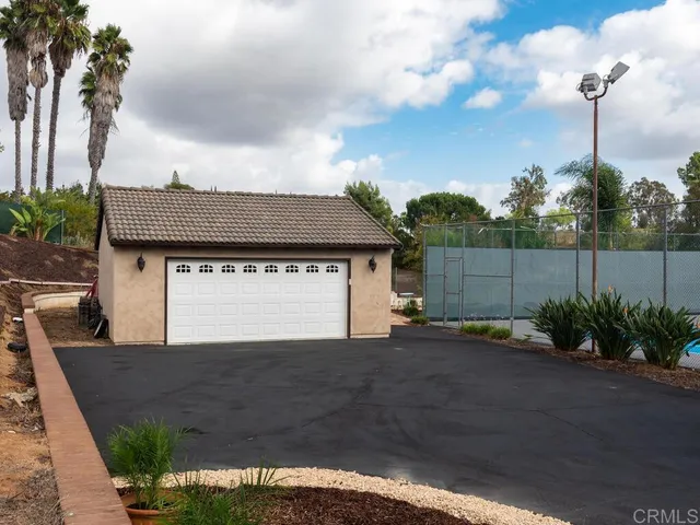 $1,650,000 | 3347 Yucca Terrace, Fallbrook, CA 92028