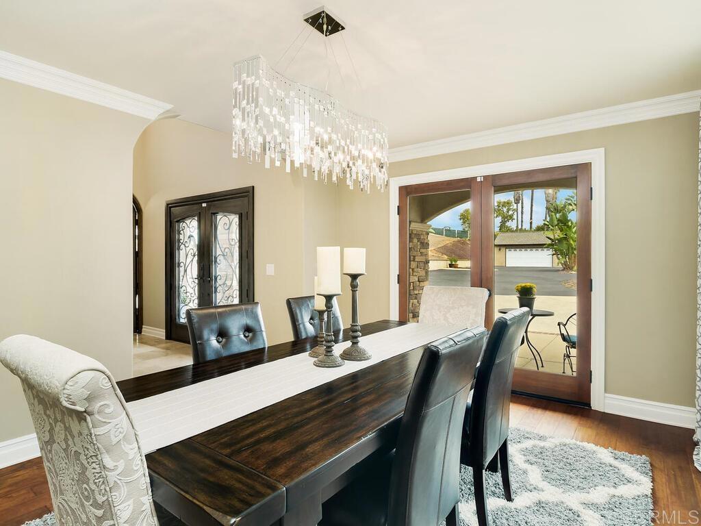 3347 Yucca Terrace Fallbrook, CA 92028 - Photo 10 of 75 Dining Room