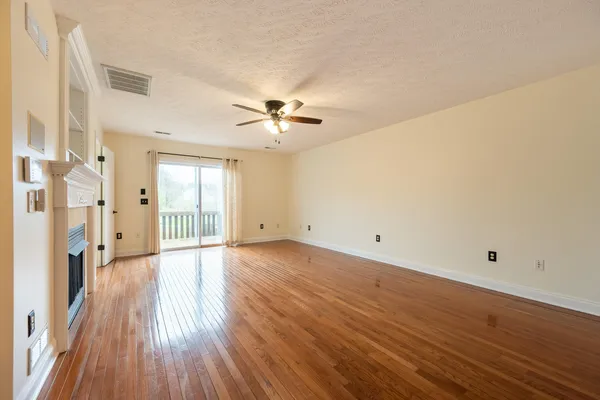 $265,000 | 160 Willow Oak Drive Northwest, Christiansburg, VA 24073