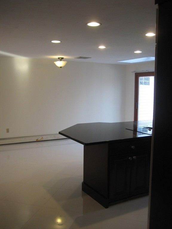 5 Edgewood Road Westborough, MA 01581 - Photo 6 of 21 Gallery Image 6