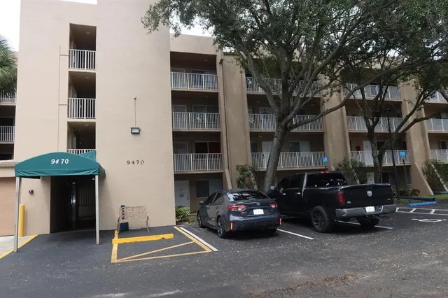 $2,175 | 9470 Tangerine Place, Unit 208, Davie, FL 33324
