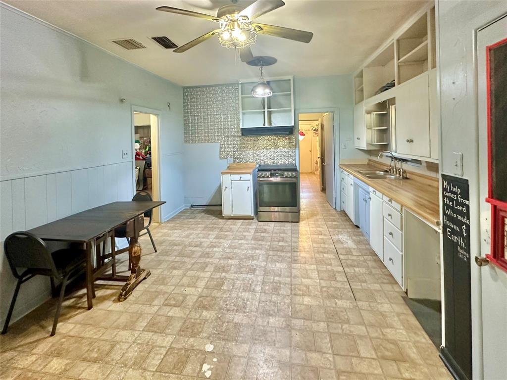 423 Strawn Road Ranger, TX 76470 - Photo 16 of 20