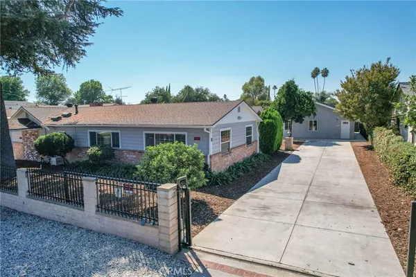 $3,495 | 7445 1/2 Balcom Avenue, Reseda, CA 91335