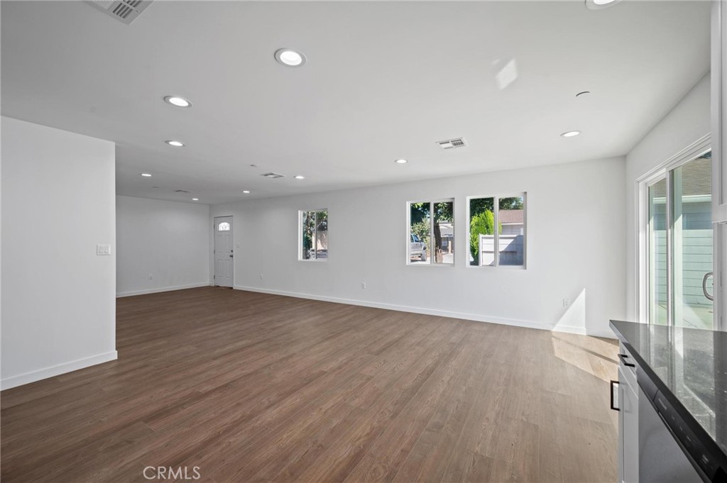 7445 1/2 Balcom Avenue Reseda, CA 91335 - Photo 10 of 23