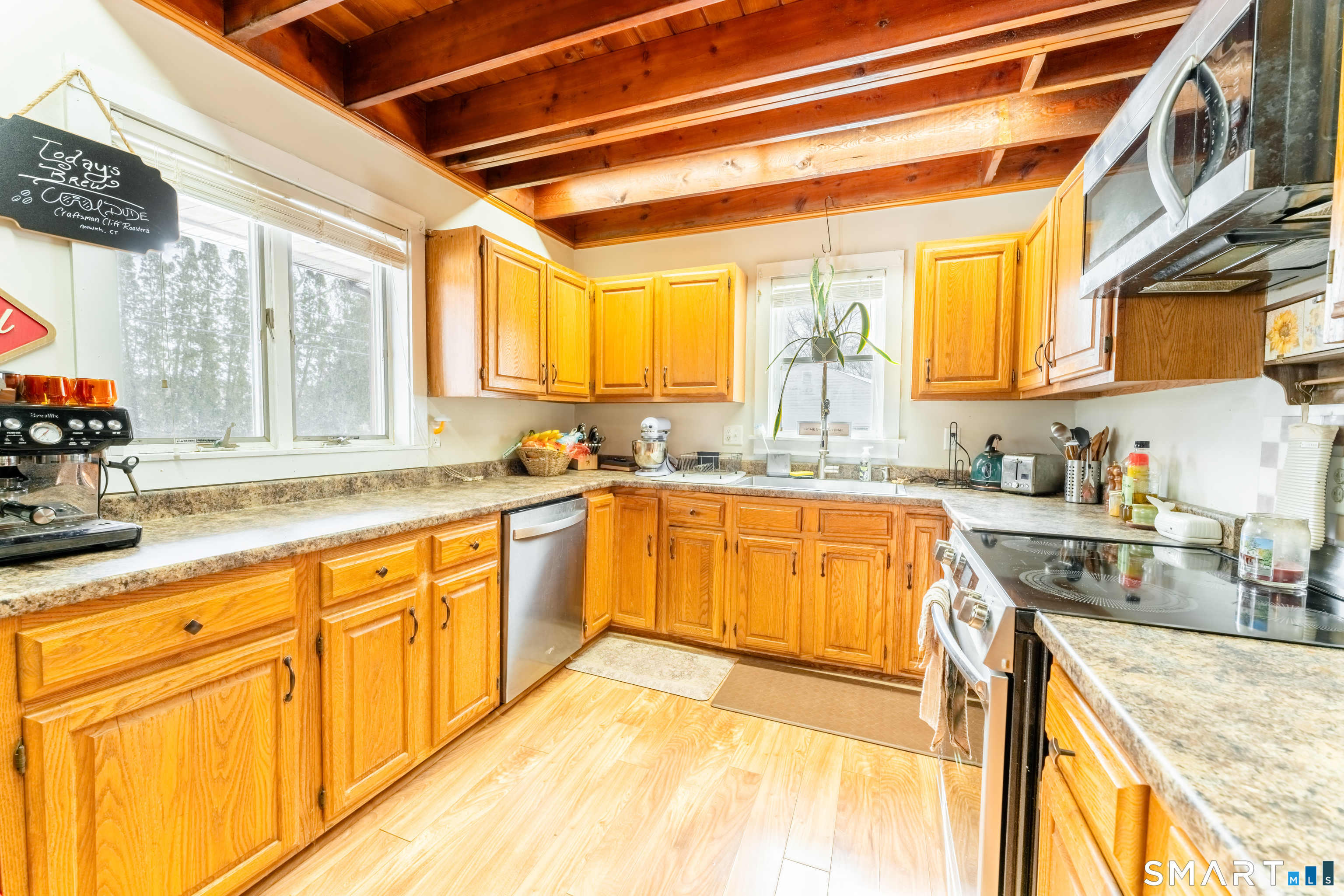 39 Long Pond Road South Ledyard, CT 06339 - Photo 5 of 29