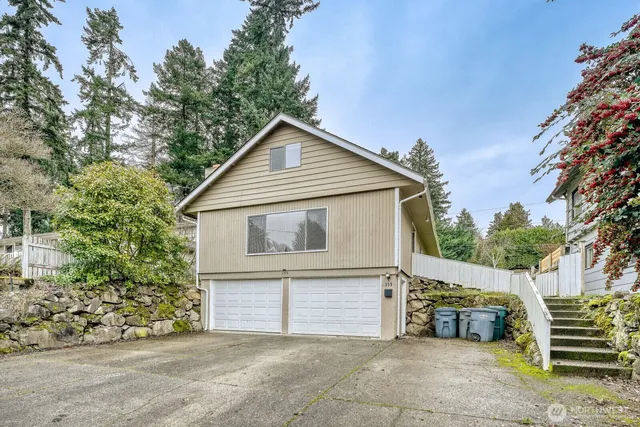 $499,950 | 359 Del Monte Avenue, Fircrest, WA 98466