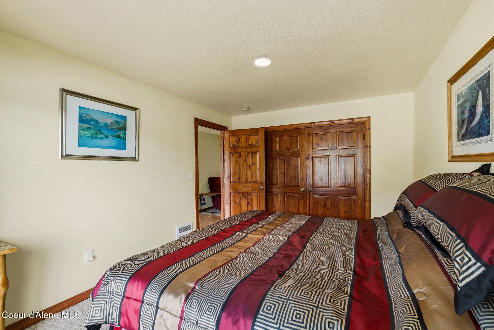 36 Gosling Point Priest River, ID 83856 - Photo 36 of 71 2nd bedroom