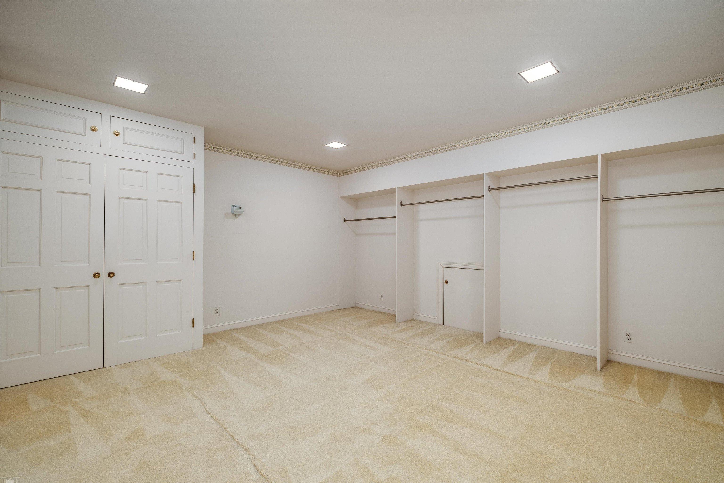382 Provencal Road Grosse Pointe Farms, MI 48236 - Photo 51 of 95