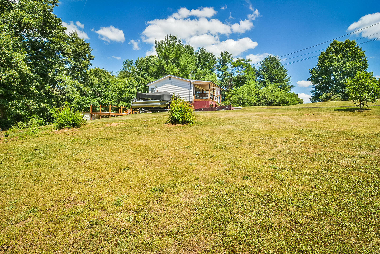 16153 Baytree Road Bristol, VA 24202 - Photo 3 of 33 TRB_2610