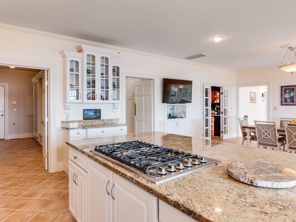 77 Eastern Point Boulevard Gloucester, MA 01930 - Photo 11 of 38