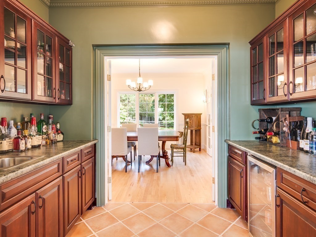 77 Eastern Point Boulevard Gloucester, MA 01930 - Photo 14 of 38