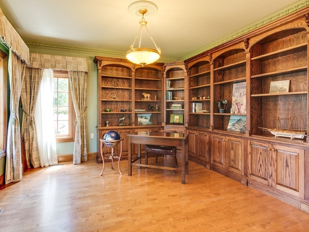 77 Eastern Point Boulevard Gloucester, MA 01930 - Photo 16 of 38