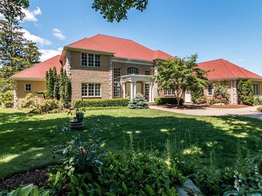 77 Eastern Point Boulevard Gloucester, MA 01930 - Photo 2 of 38