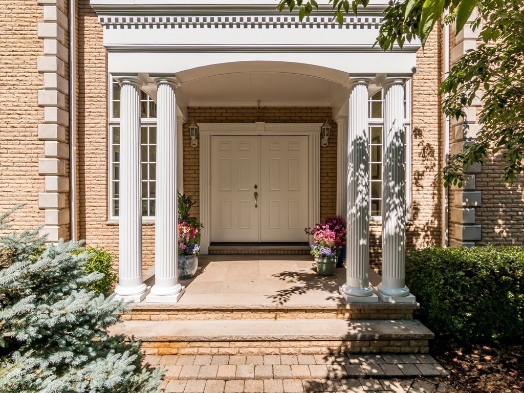 77 Eastern Point Boulevard Gloucester, MA 01930 - Photo 3 of 38