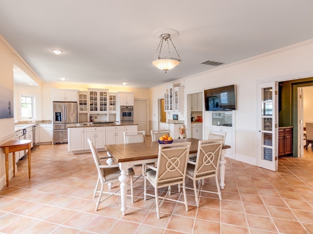 77 Eastern Point Boulevard Gloucester, MA 01930 - Photo 9 of 38