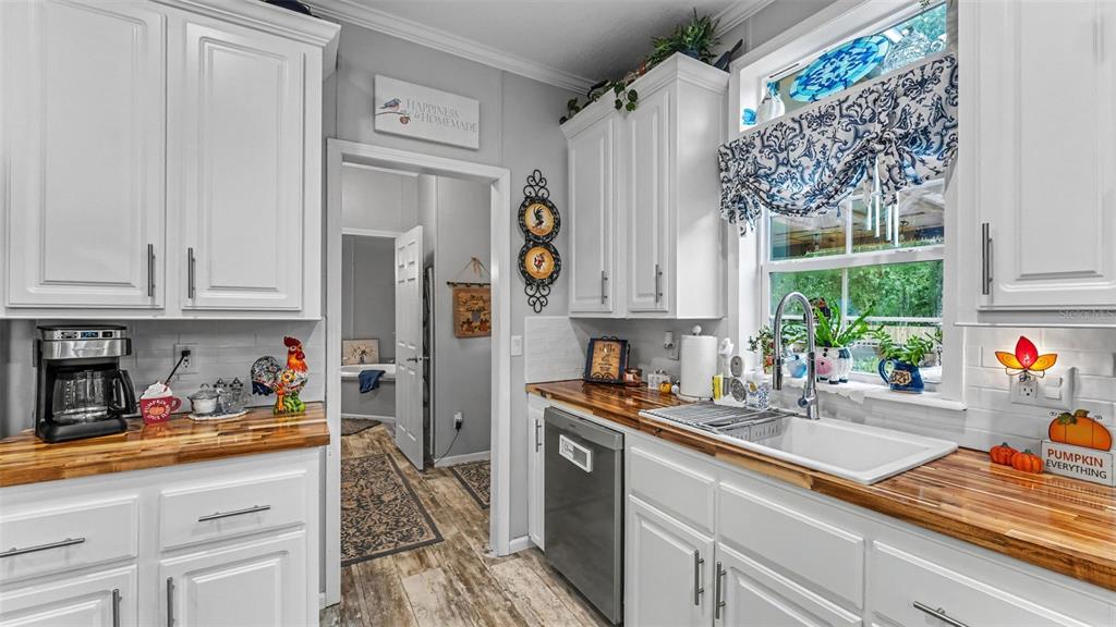 4925 Clayton Road Kathleen, FL 33849 - Photo 11 of 54 Gallery Image 11