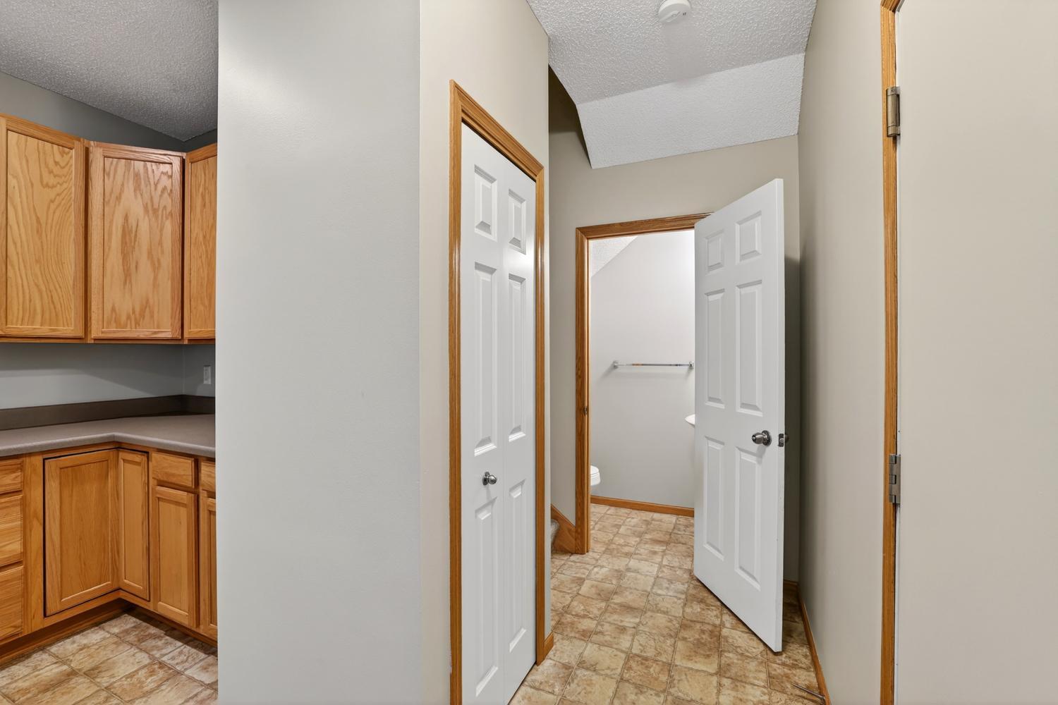 290 Emory Lane Southeast Rochester, MN 55904 - Photo 17 of 32
