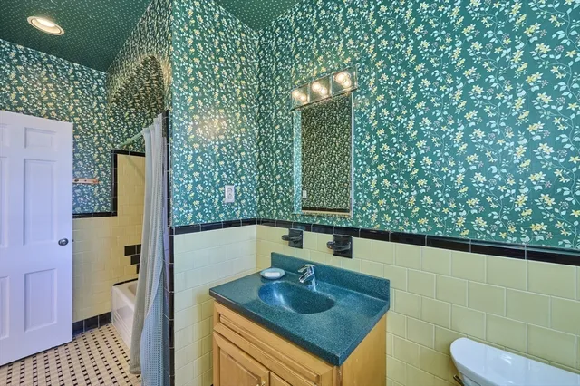 $929,000 | 100 Sewall Avenue, Unit 5, Brookline, MA 02446