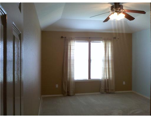 1122 La Mirada Portland, TX 78374 - Photo 8 of 10 a view of empty room with window