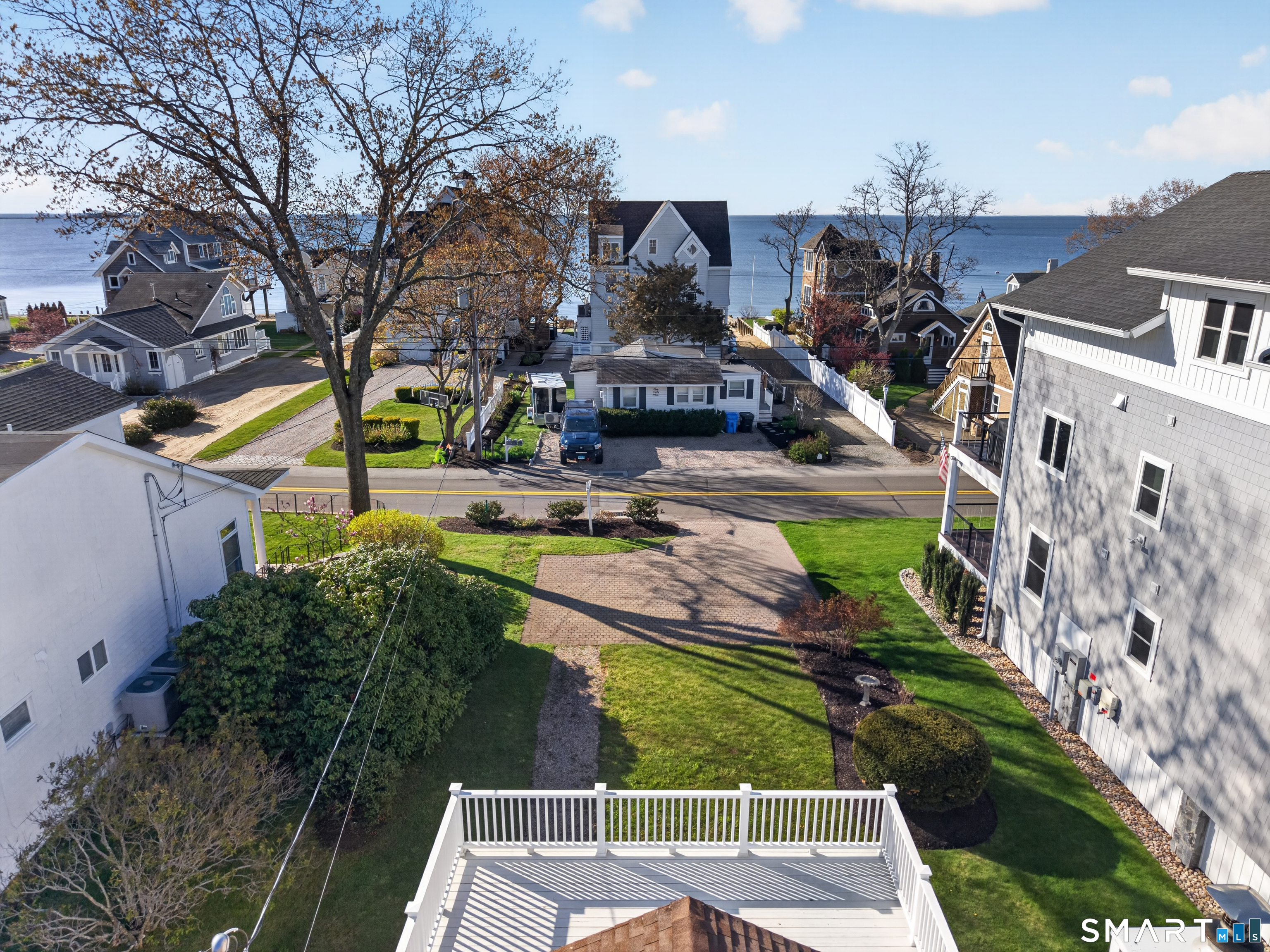 144 Shore Road Clinton, CT 06413 - Photo 9 of 37