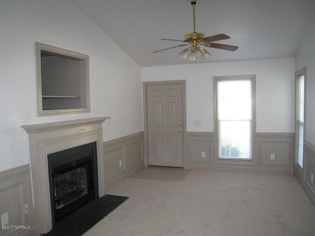 133-2 Starling Road Hubert, NC 28539 - Photo 3 of 9