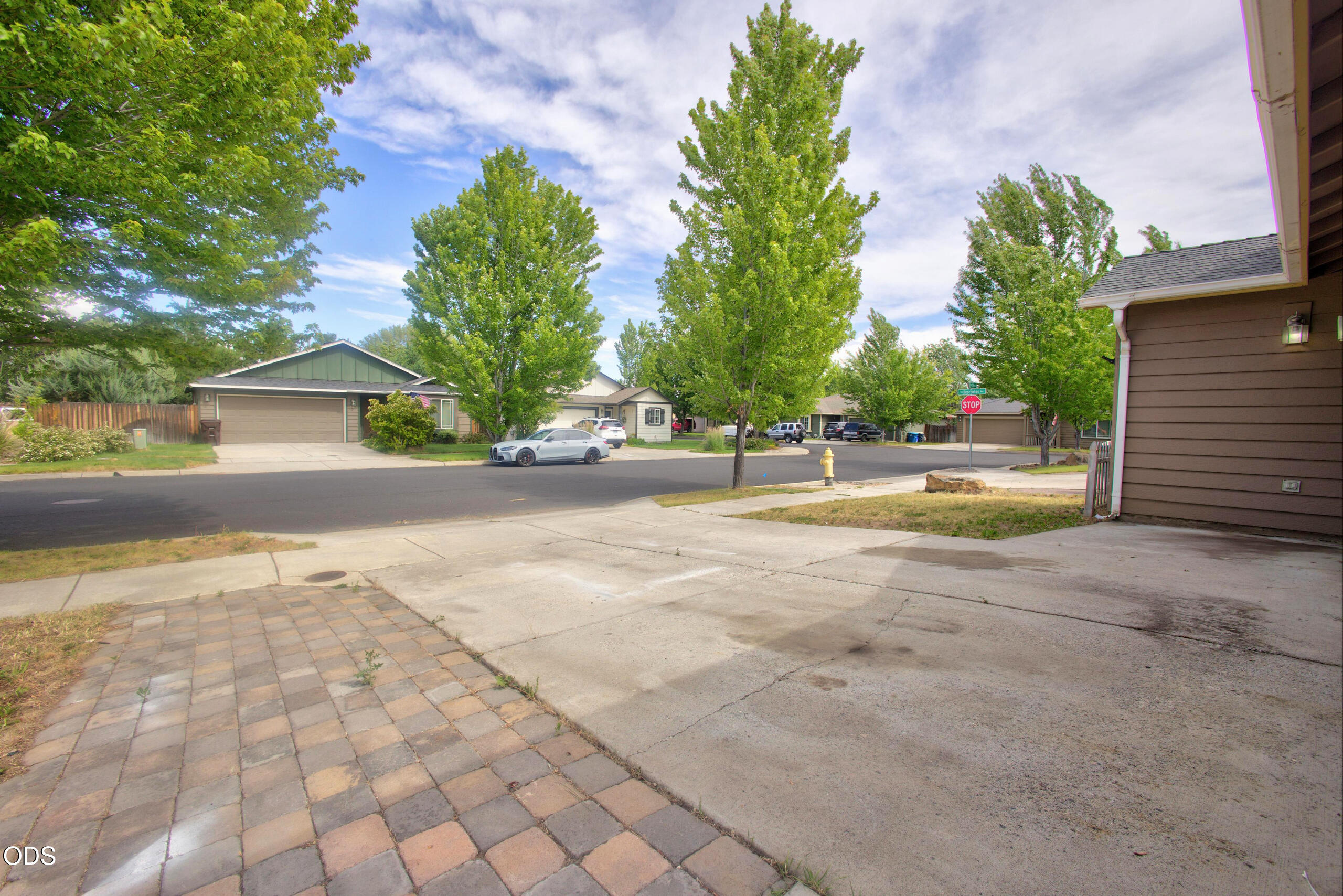 339 Southwest 29th Street Redmond, OR 97756 - Photo 31 of 34