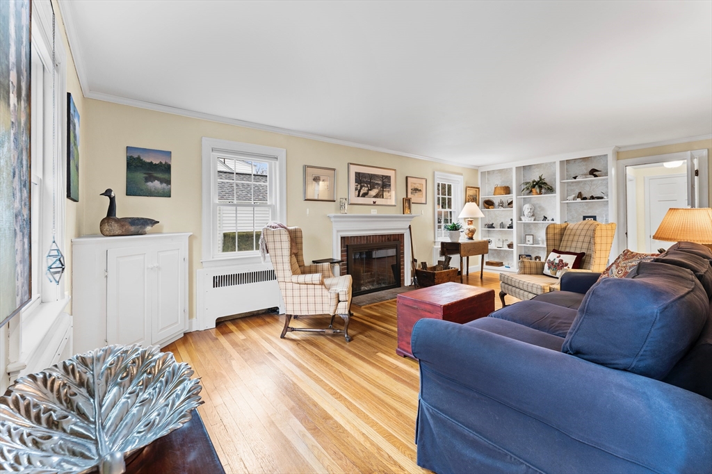 22 Lewis Street Needham, MA 02492 - Photo 10 of 34 Gallery Image 10