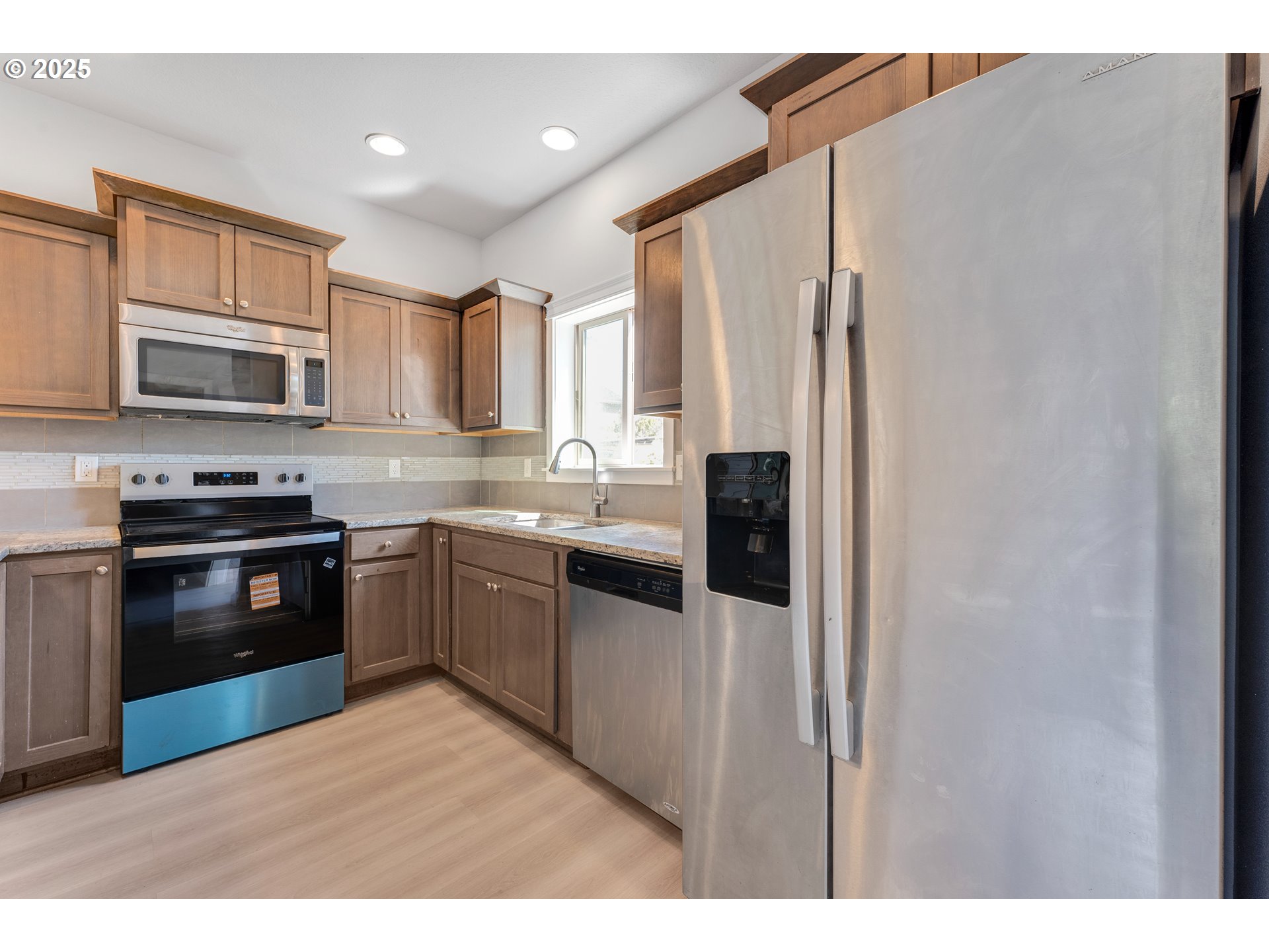 17748 Southwest Breda Court Beaverton, OR 97003 - Photo 11 of 28