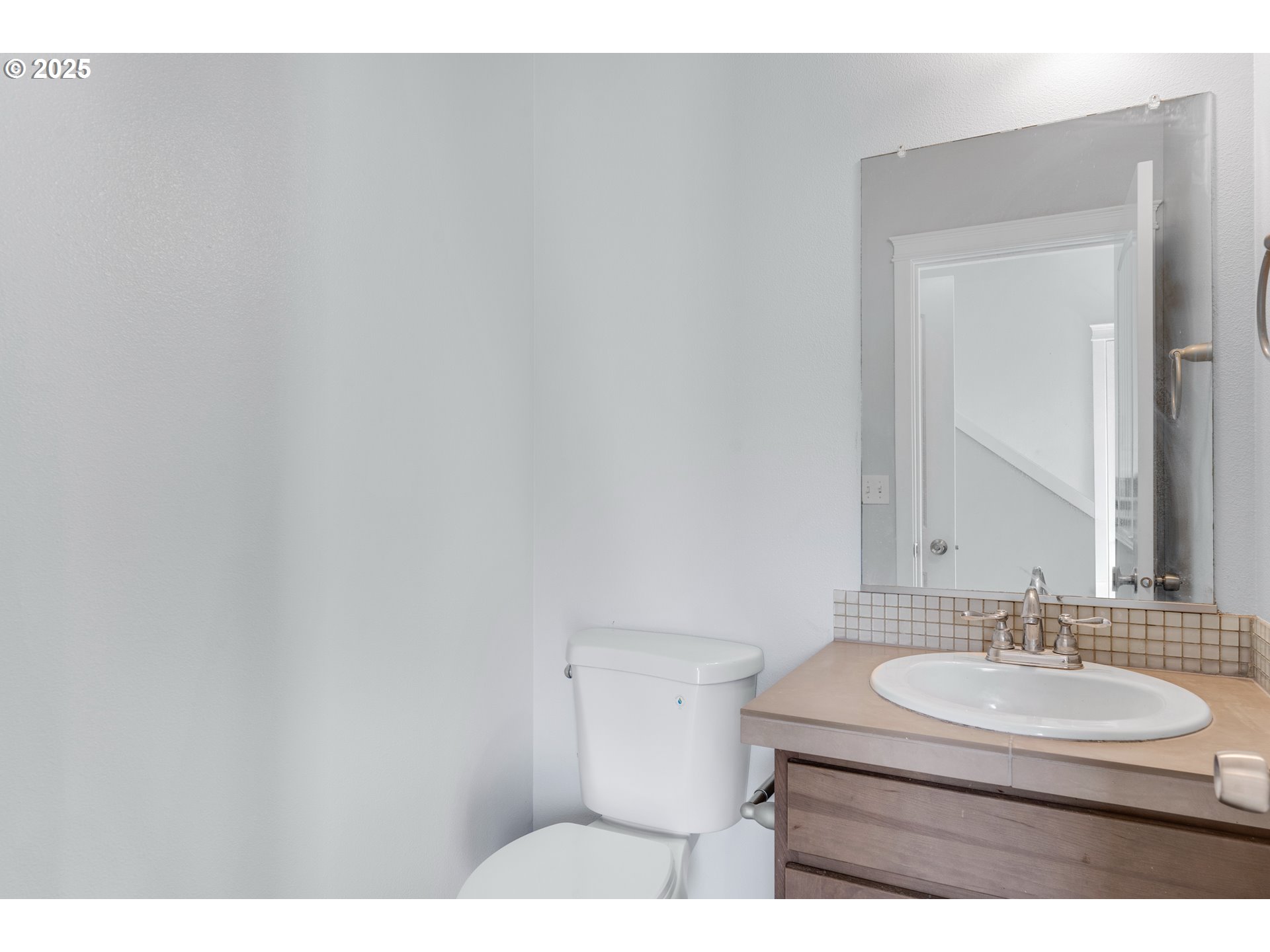 17748 Southwest Breda Court Beaverton, OR 97003 - Photo 13 of 28