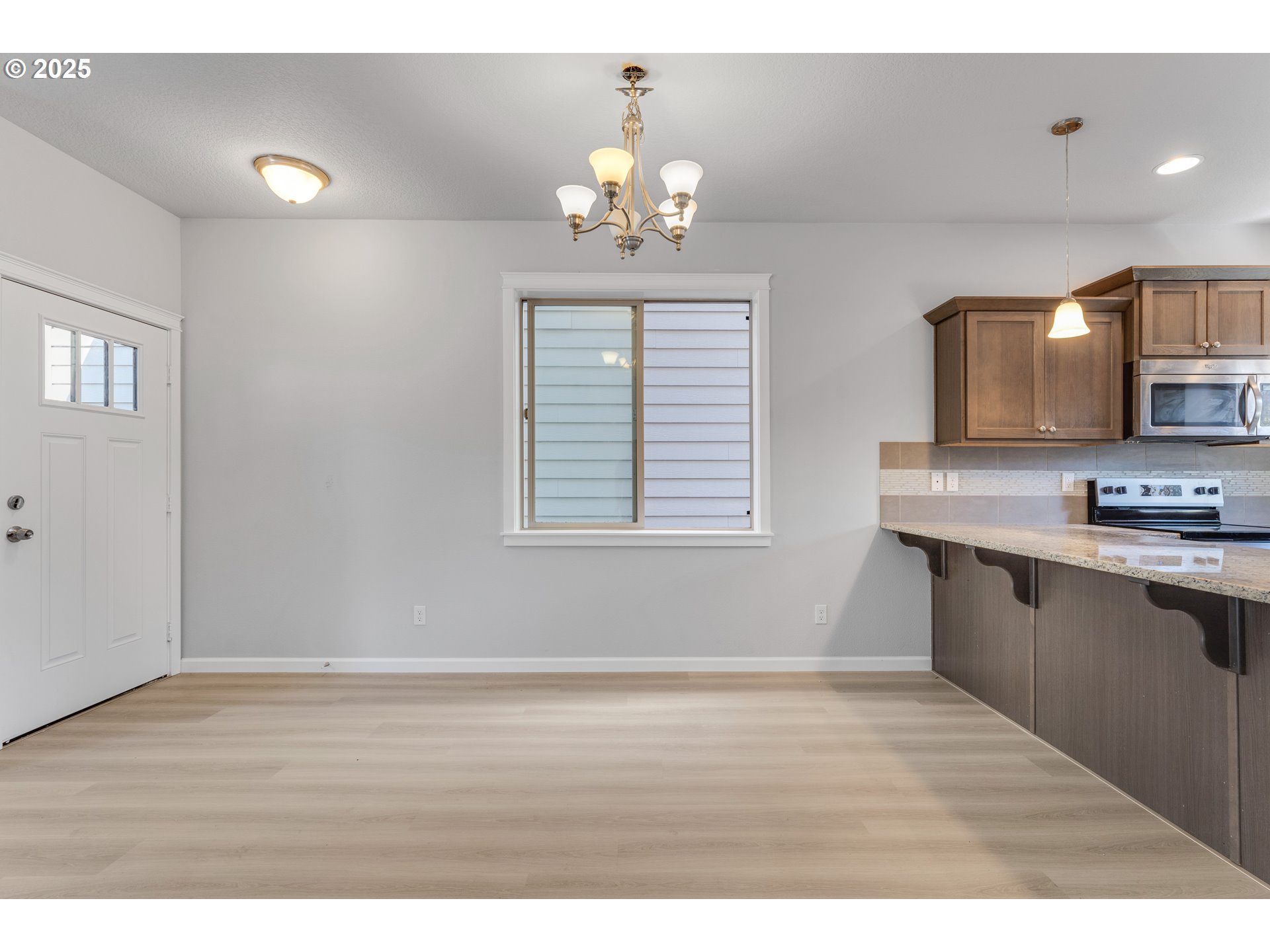 17748 Southwest Breda Court Beaverton, OR 97003 - Photo 5 of 28