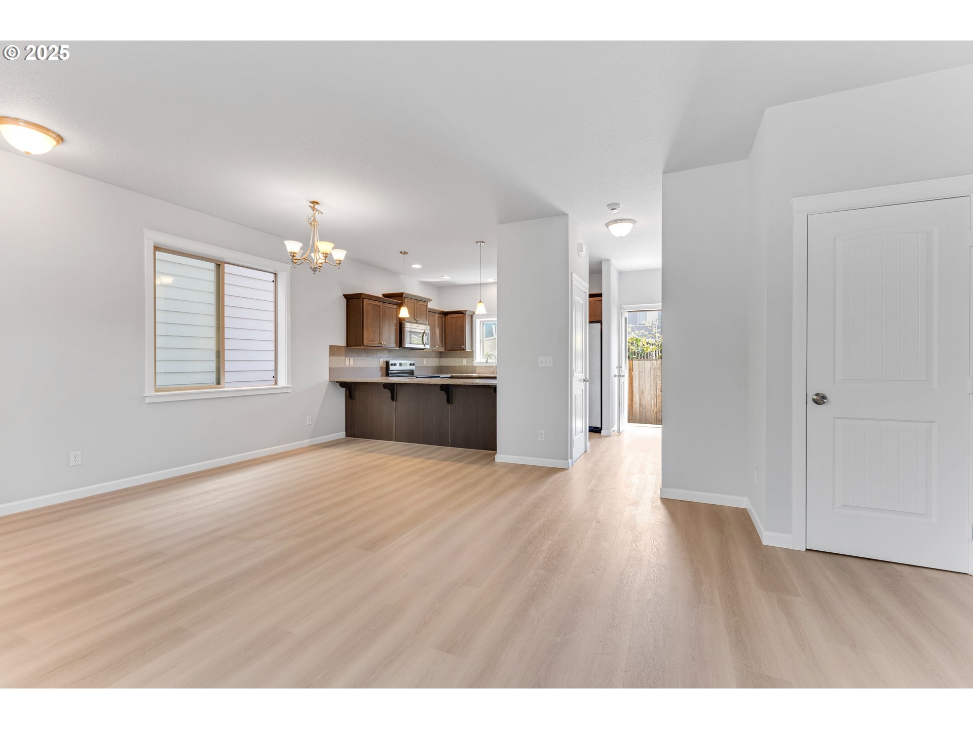 17748 Southwest Breda Court Beaverton, OR 97003 - Photo 10 of 28